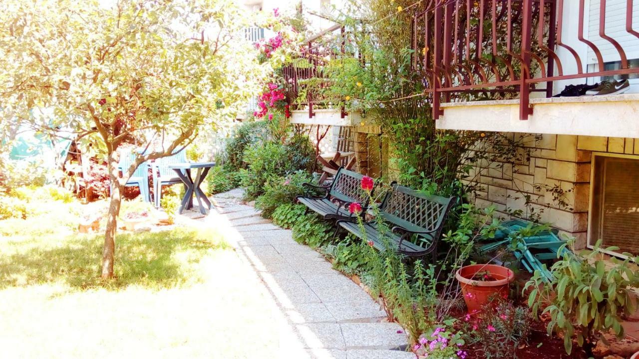 אומאג Apartmani Komunela מראה חיצוני תמונה