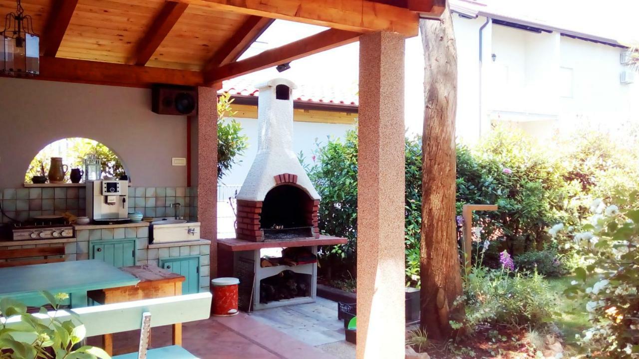 אומאג Apartmani Komunela מראה חיצוני תמונה