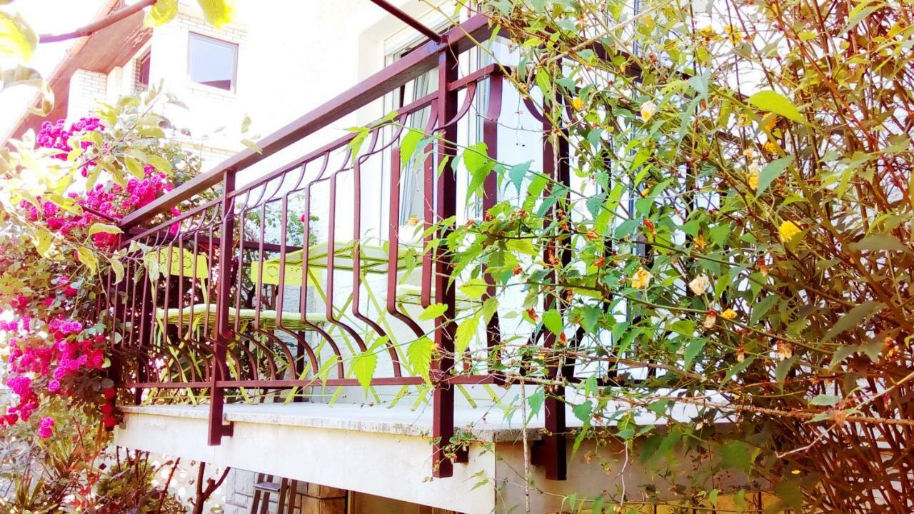אומאג Apartmani Komunela מראה חיצוני תמונה