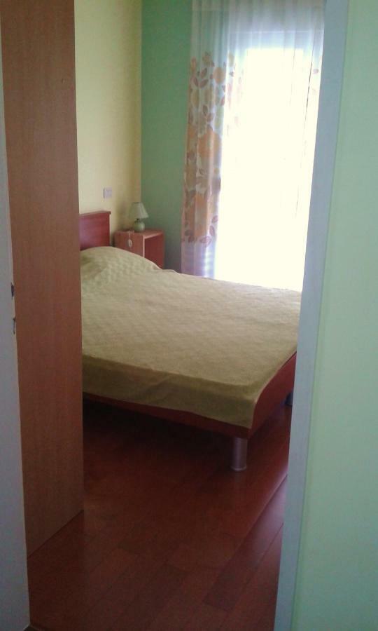 אומאג Apartmani Komunela מראה חיצוני תמונה